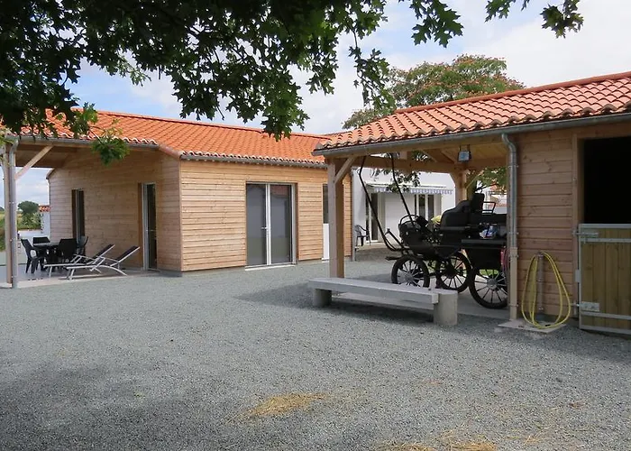 بيت للعطل Relais Du Doulay *